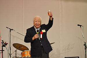 北村先輩 乾杯