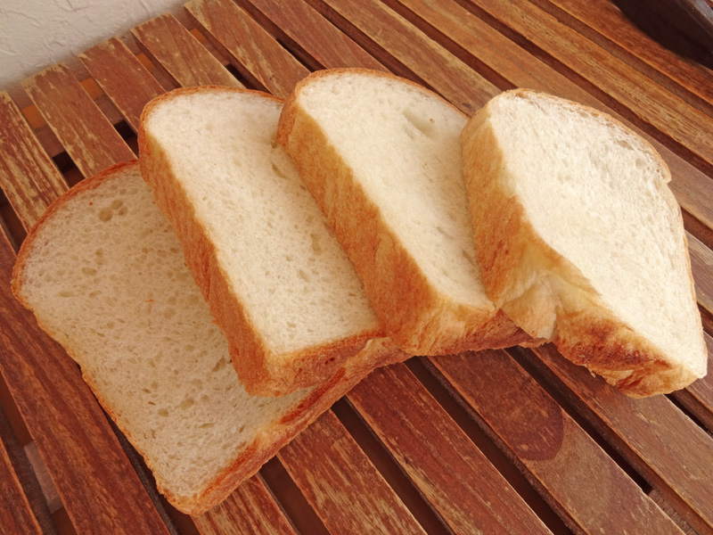 こうちゃん家の地産玄米粉入り食パンの写真