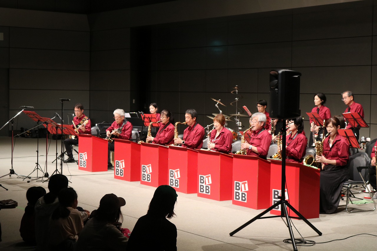 お月見コンサートの様子